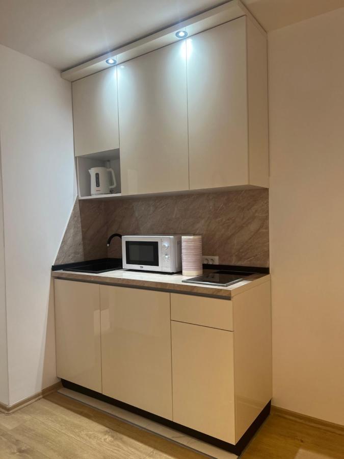 Apartman En ซาราเยโว ภายนอก รูปภาพ